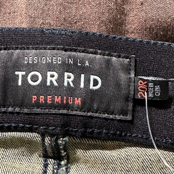 NWT-torrid Premium Bombshell Skinny Jeans-Sz 20R - Picture 2 of 8